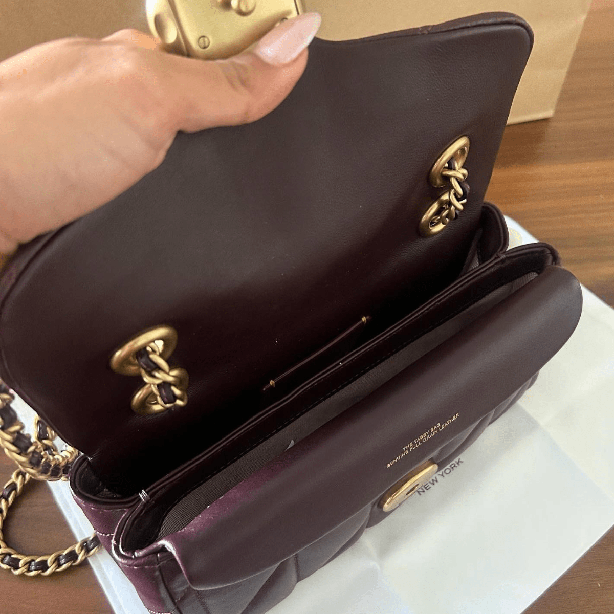 Coach Tabby Schultertasche 26 mit Steppung in Dunkelbraun