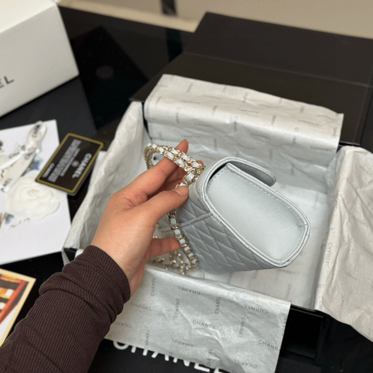 Chanel Classic Flap Tasche – Ice Grey