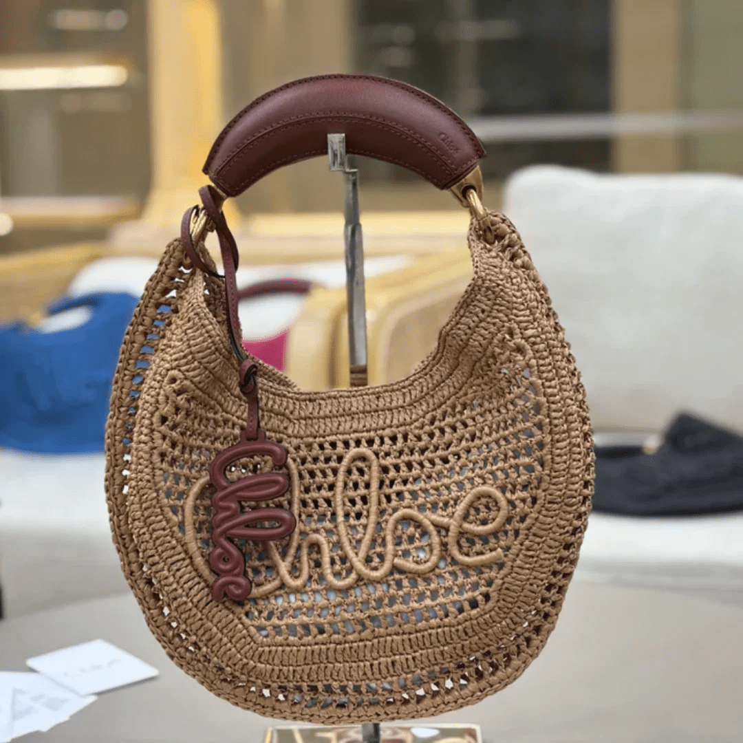 Chloé Hot Summer Banana Bag aus Raffia
