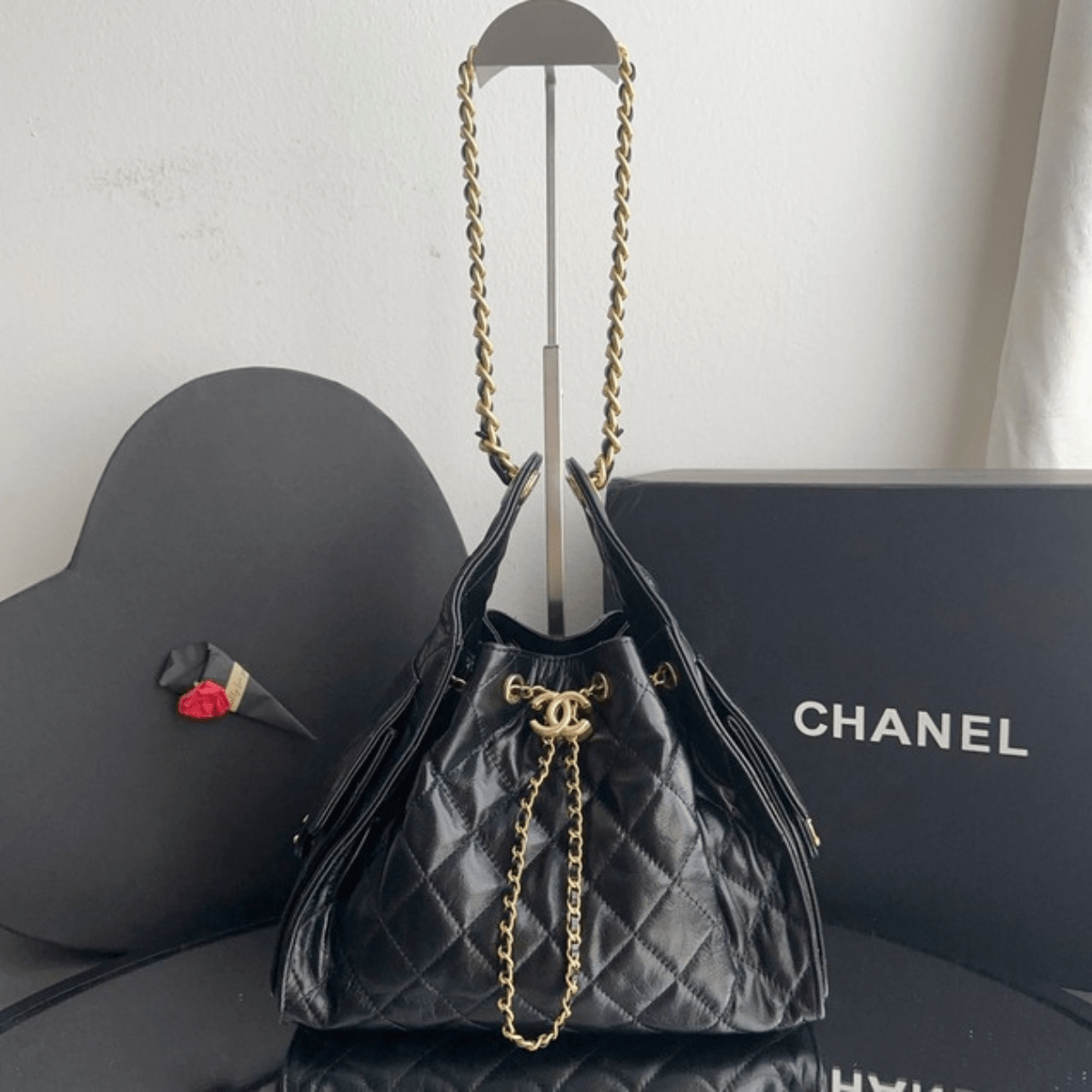 Chanel 25 Medium Tasche